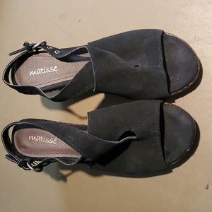 Matisse black wedge sling back size 8.5